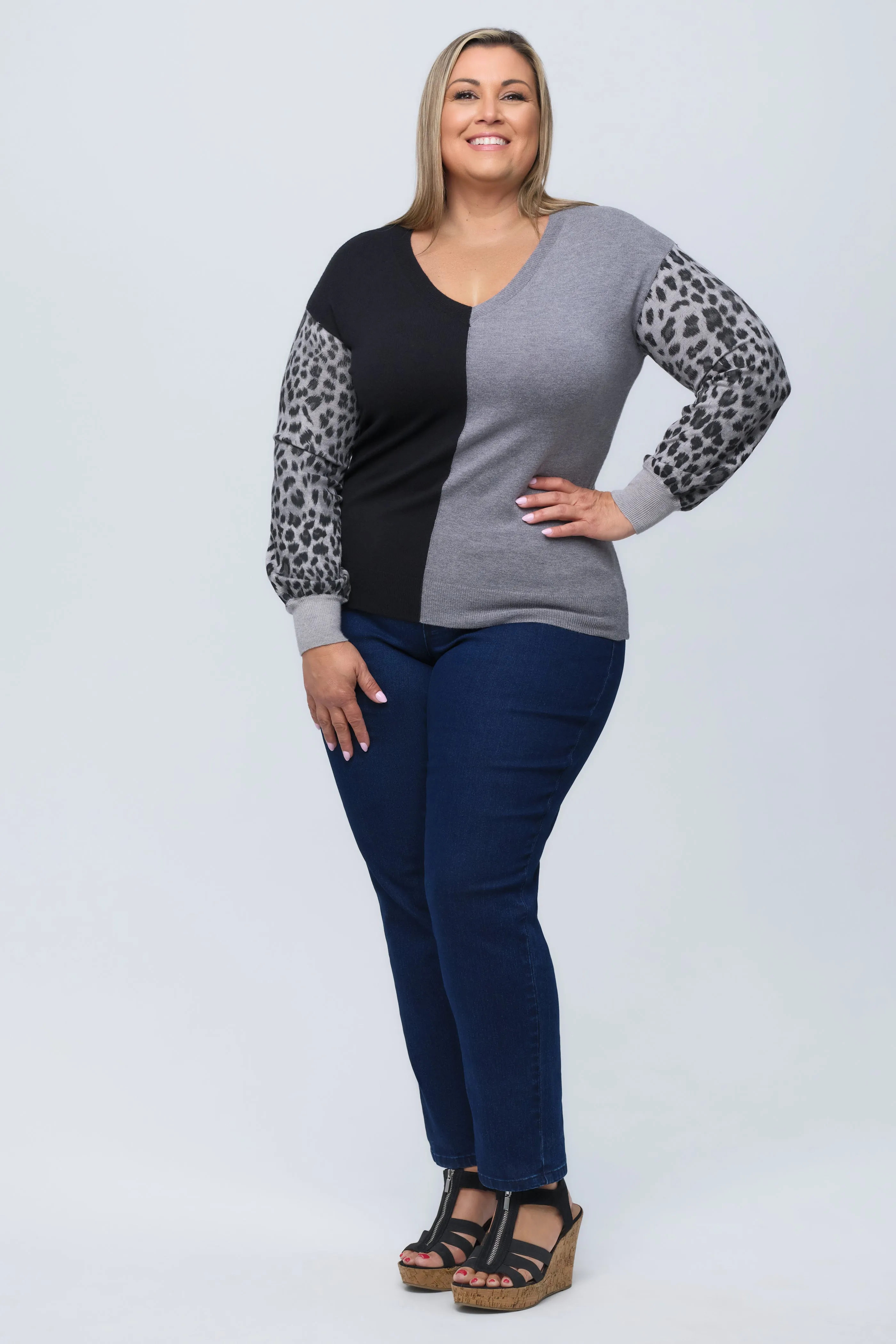 Cheetah Split V-Neck Knit Sweater sold by Blue Faithful product image thumbnail 3