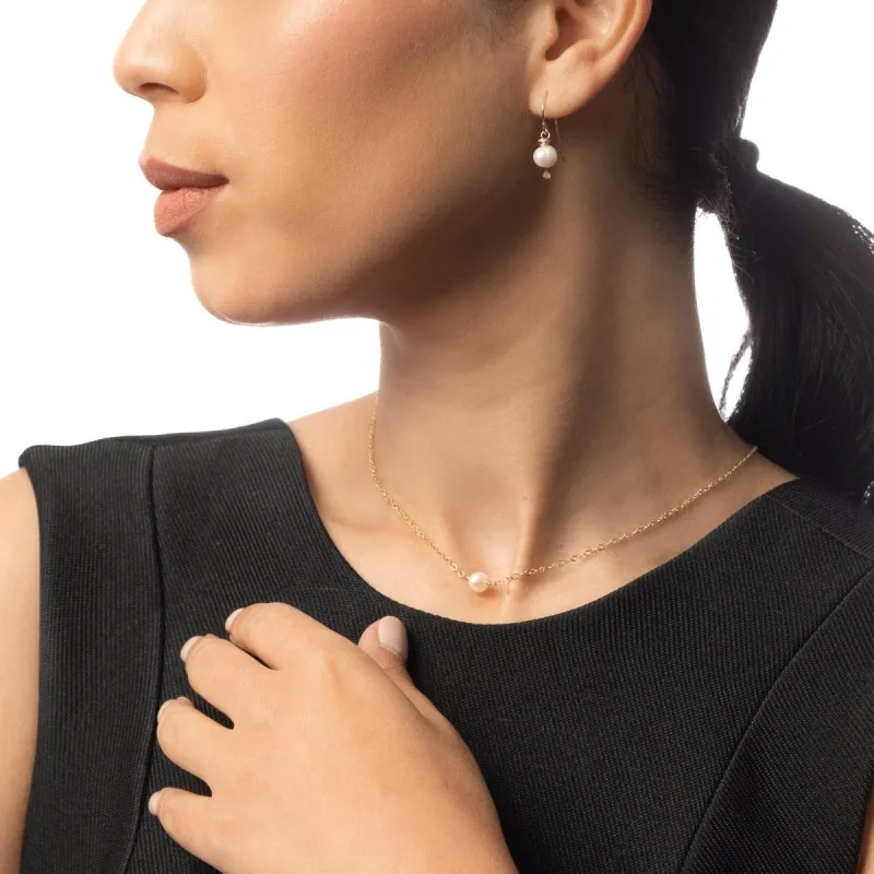 Leeda Pearl Necklace in Gold sold by Forai