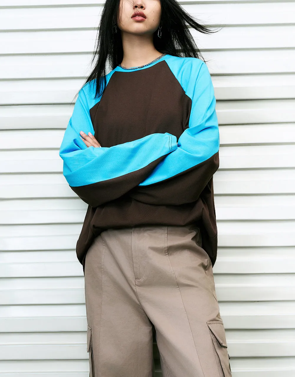 Raglan Sleeve Crew Neck Loose T-Shirt sold by Urban Revivo product image thumbnail 2