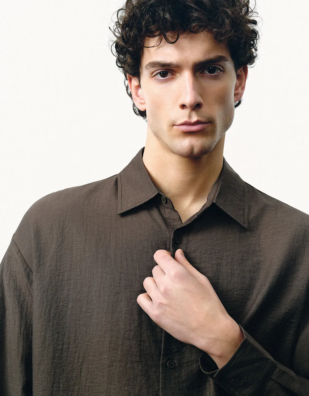 Button Up Loose Shirt sold by Urban Revivo product image thumbnail 4