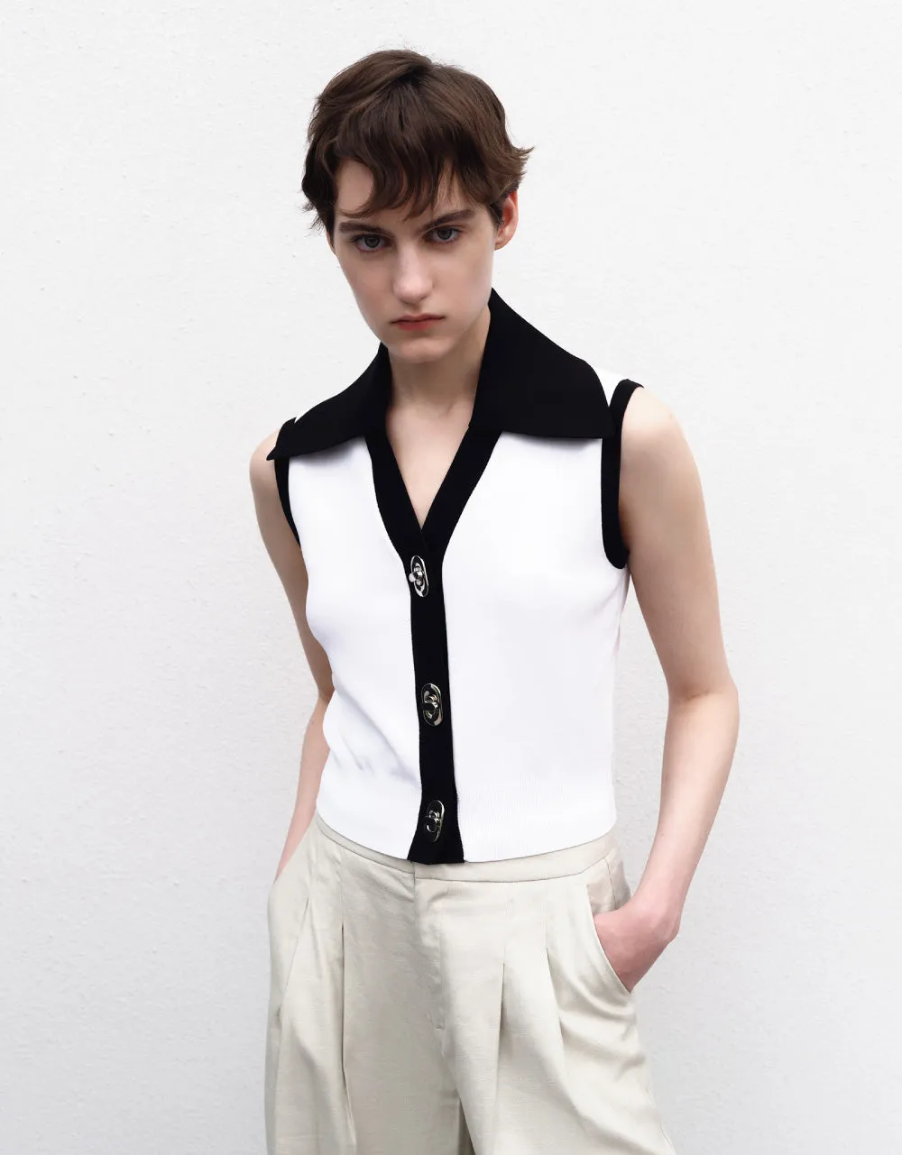 Contrast Lapel Knitted Vest sold by Urban Revivo