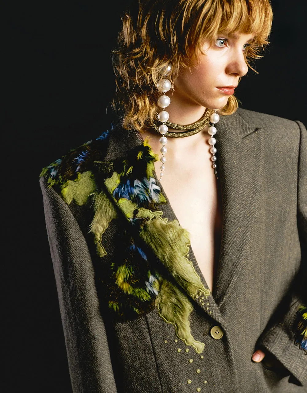 Peak Lapel Straight Tailored Blazer sold by Urban Revivo product image thumbnail 4