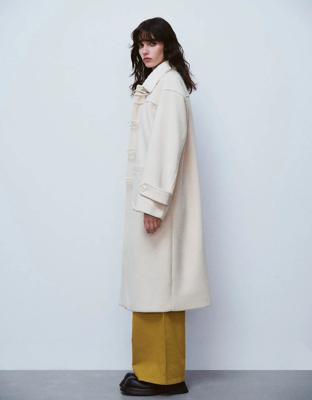 Loose Long Coat With Furry Collar sold by Urban Revivo product image thumbnail 3