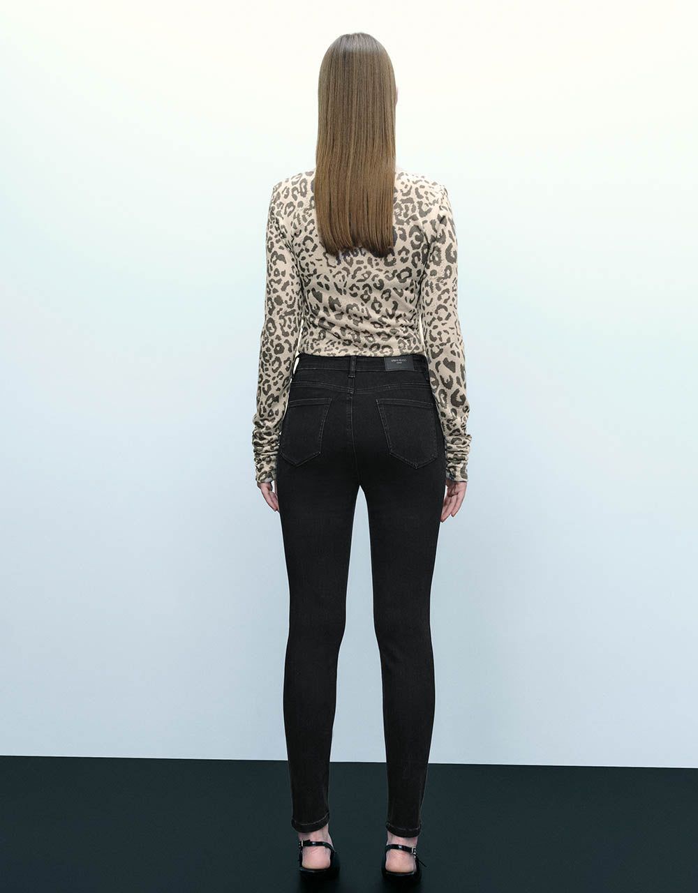 Skinny Jeans sold by Urban Revivo product image thumbnail 5