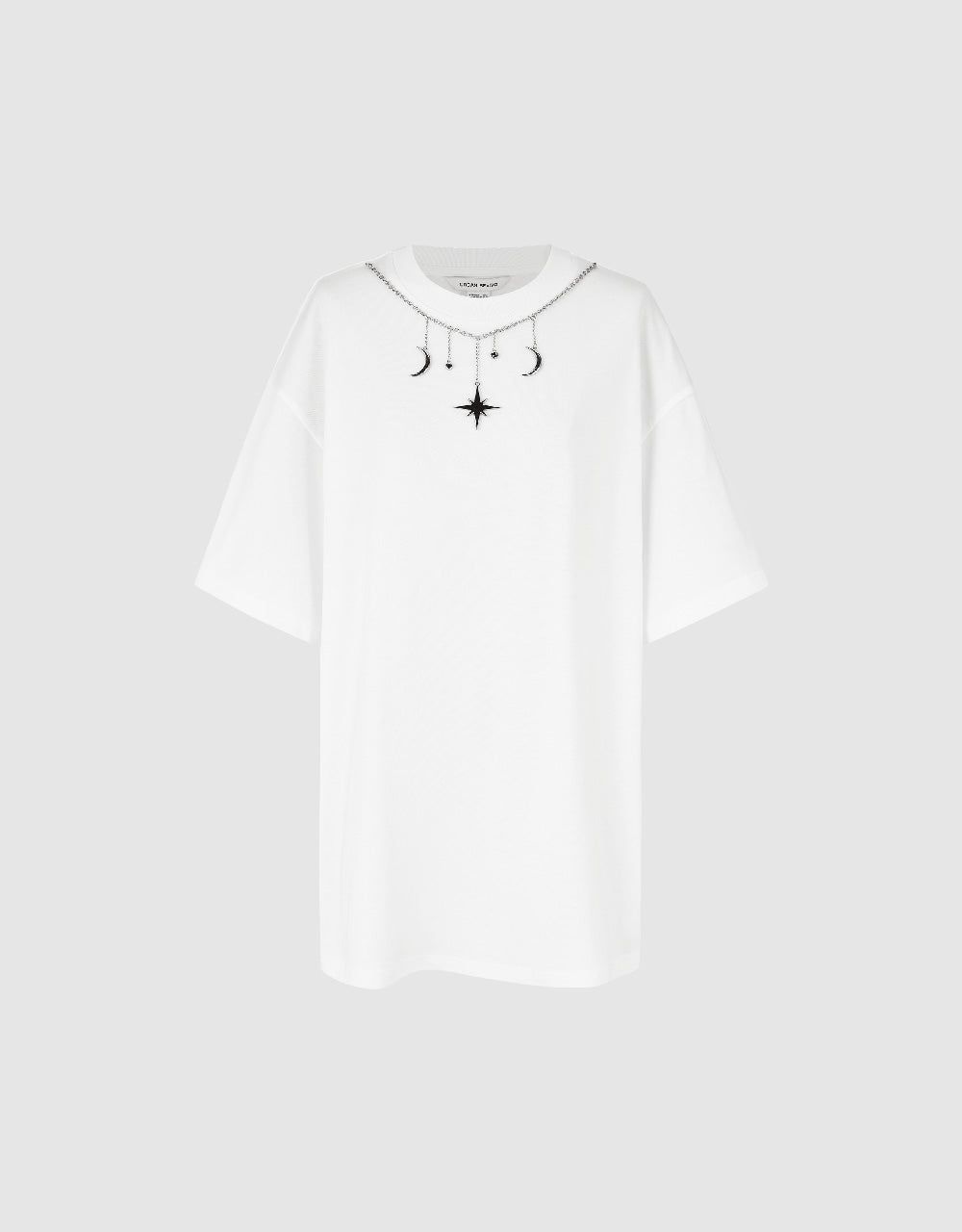 Crew Neck Loose T-Shirt With Necklace sold by Urban Revivo product image thumbnail 2