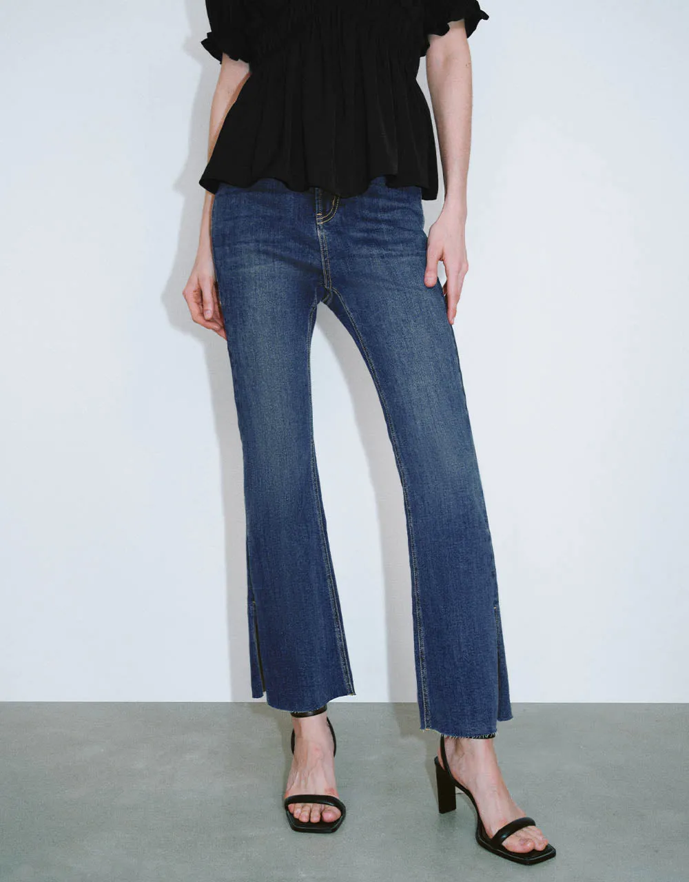 Flare Jeans sold by Urban Revivo product image thumbnail 2