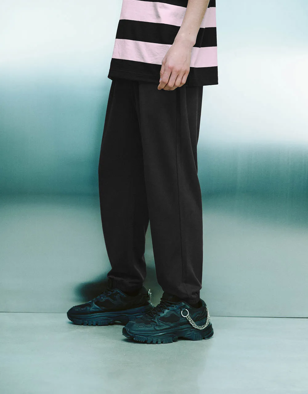 Drawstring Waist Knitted Jogger Pants sold by Urban Revivo product image thumbnail 4