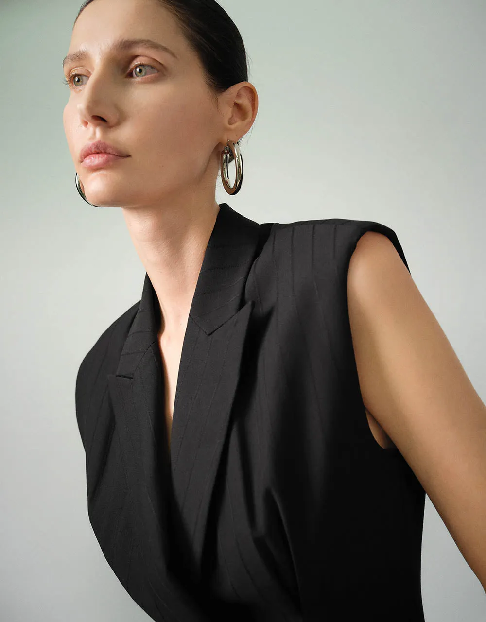 Sleeveless V-Neck Skater Dress sold by Urban Revivo product image thumbnail 5