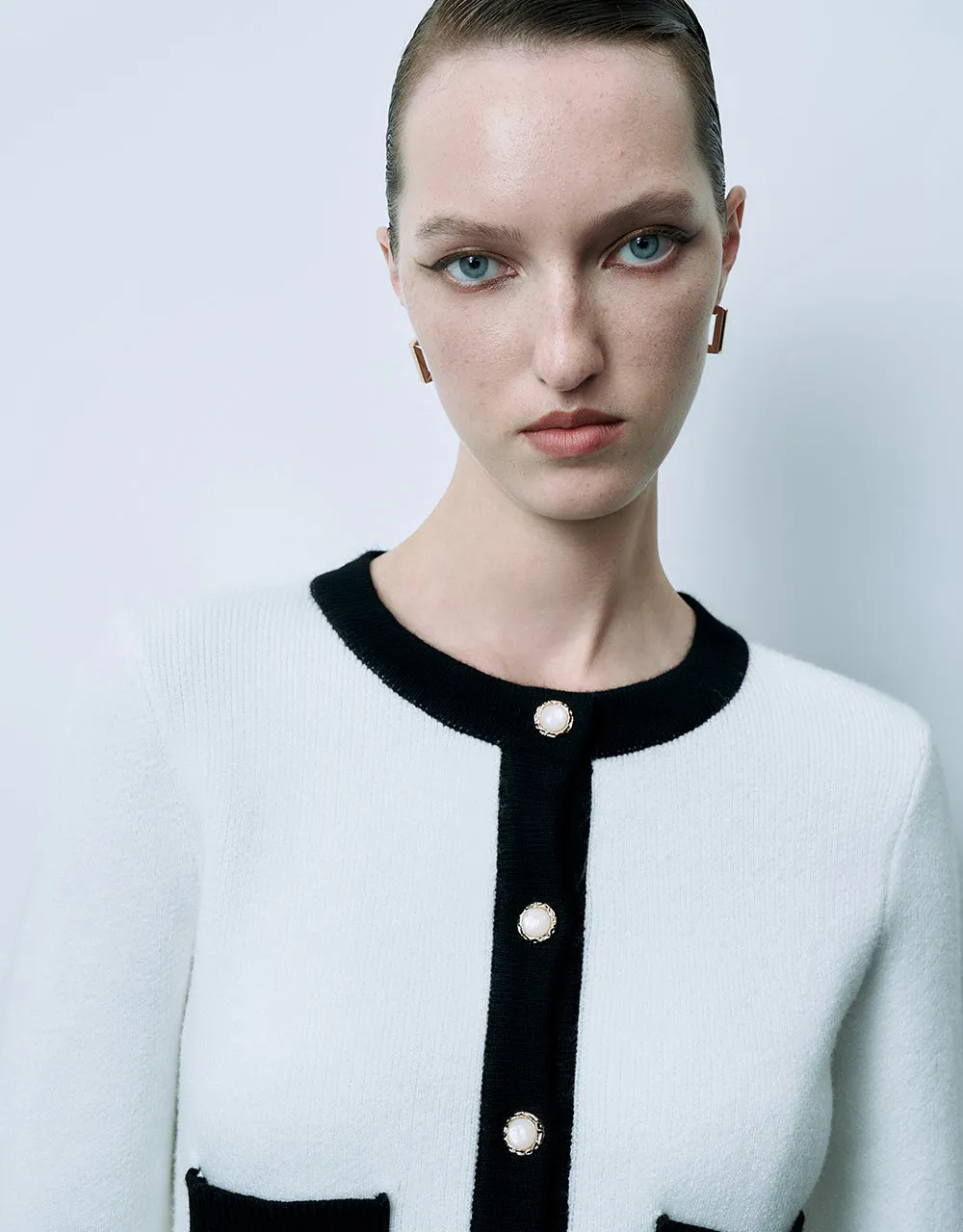 Crew Neck Knitted Cardigan sold by Urban Revivo product image thumbnail 5