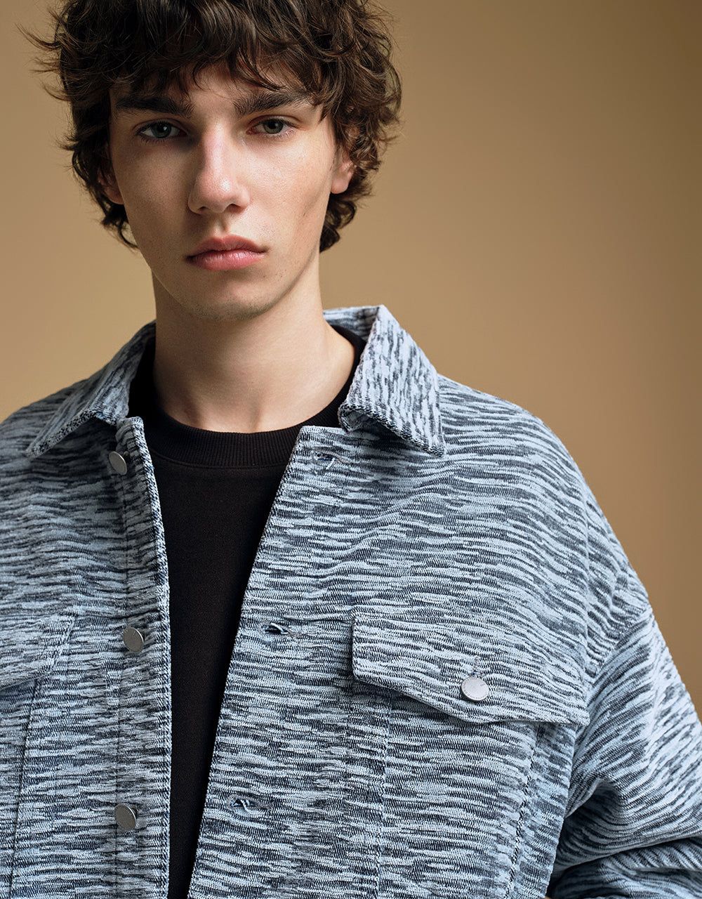 Textured Loose Denim Jacket sold by Urban Revivo product image thumbnail 5