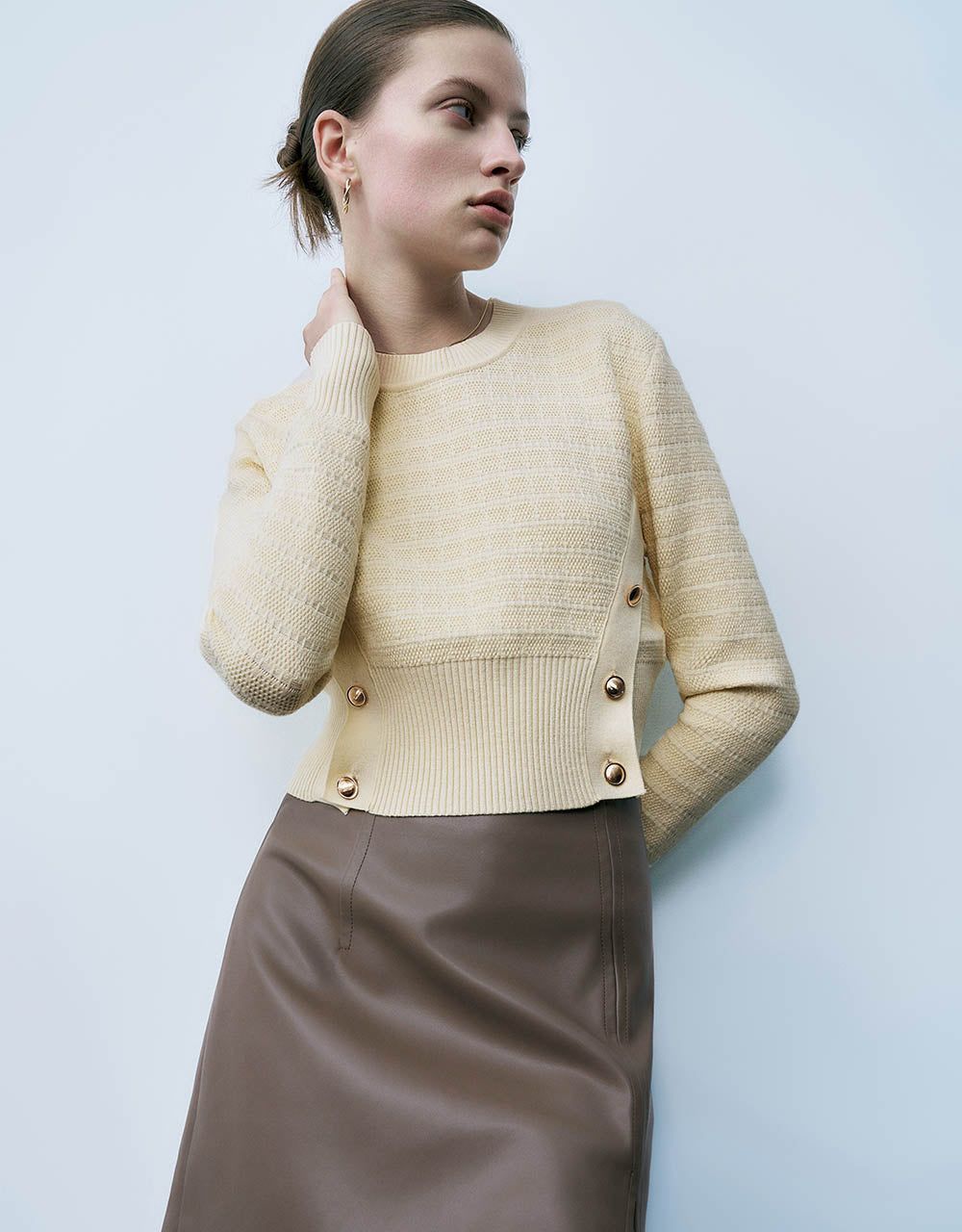 Cropped Crew Neck Sweater sold by Urban Revivo product image thumbnail 3