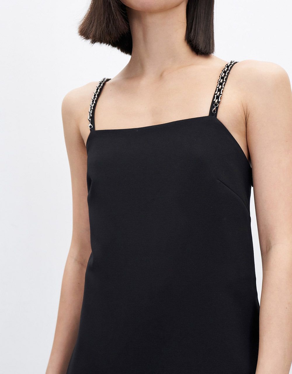 Plain Jumpsuit With Chain Strap sold by Urban Revivo product image thumbnail 3