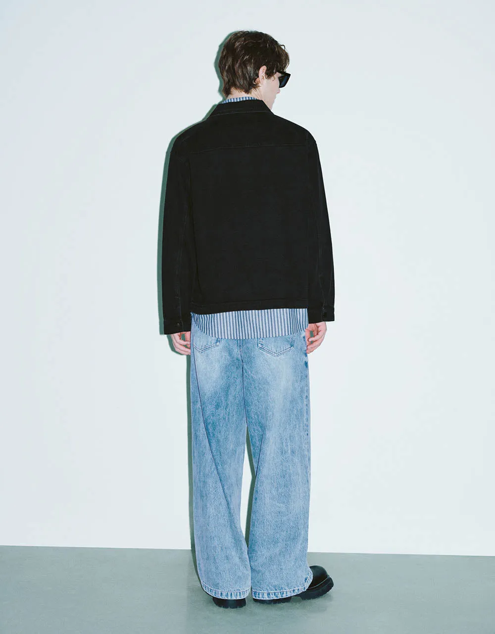 Button Up Denim Jacket sold by Urban Revivo product image thumbnail 3