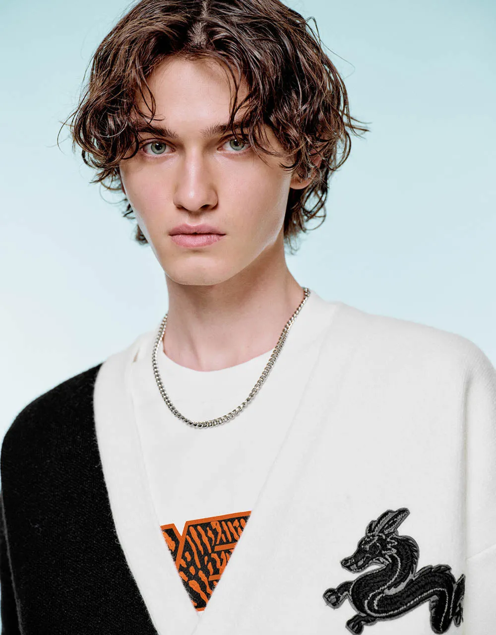 Two Toned V-Neck Knitted Cardigan sold by Urban Revivo product image thumbnail 4