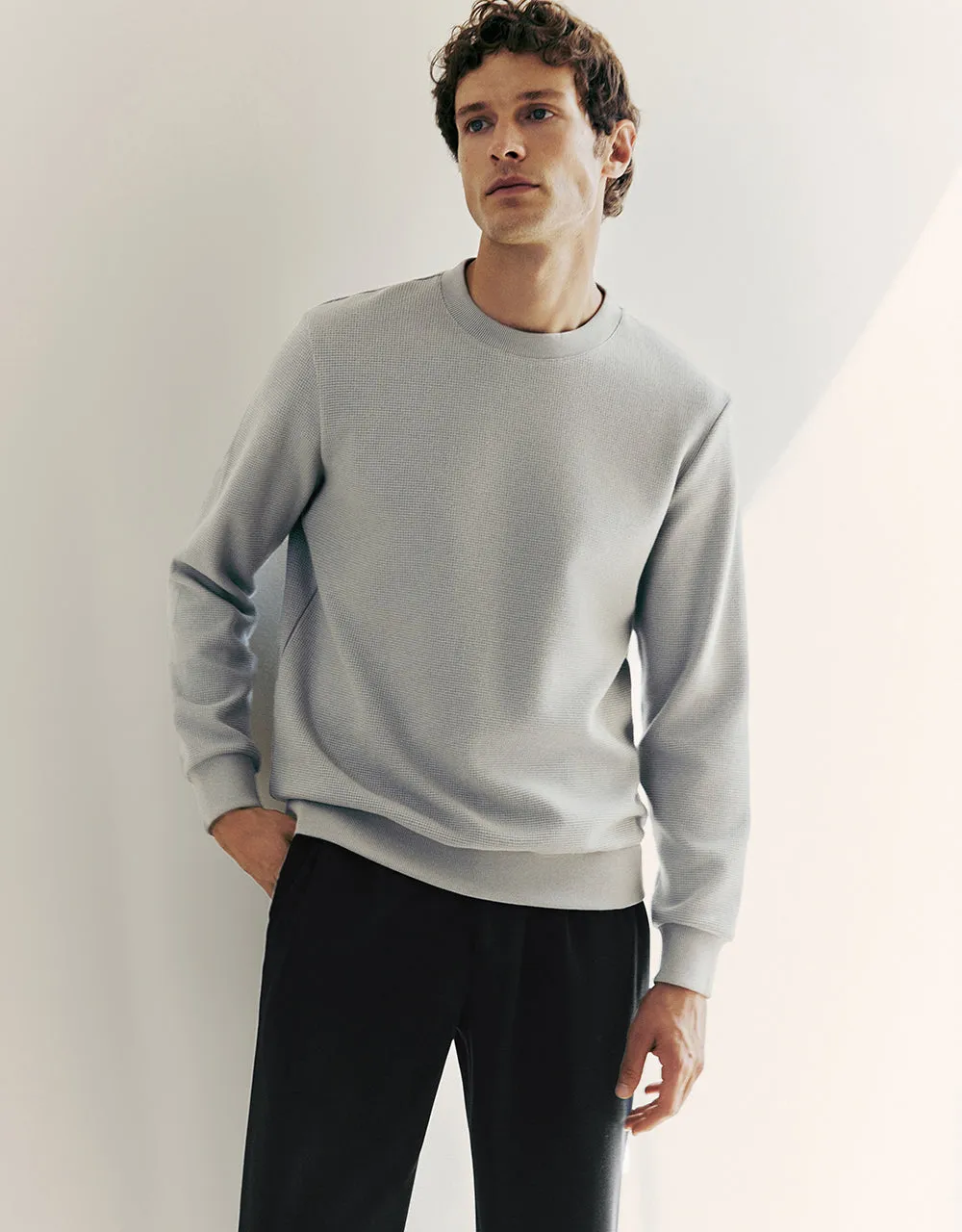 Crew Neck Sweatshirt sold by Urban Revivo product image thumbnail 3