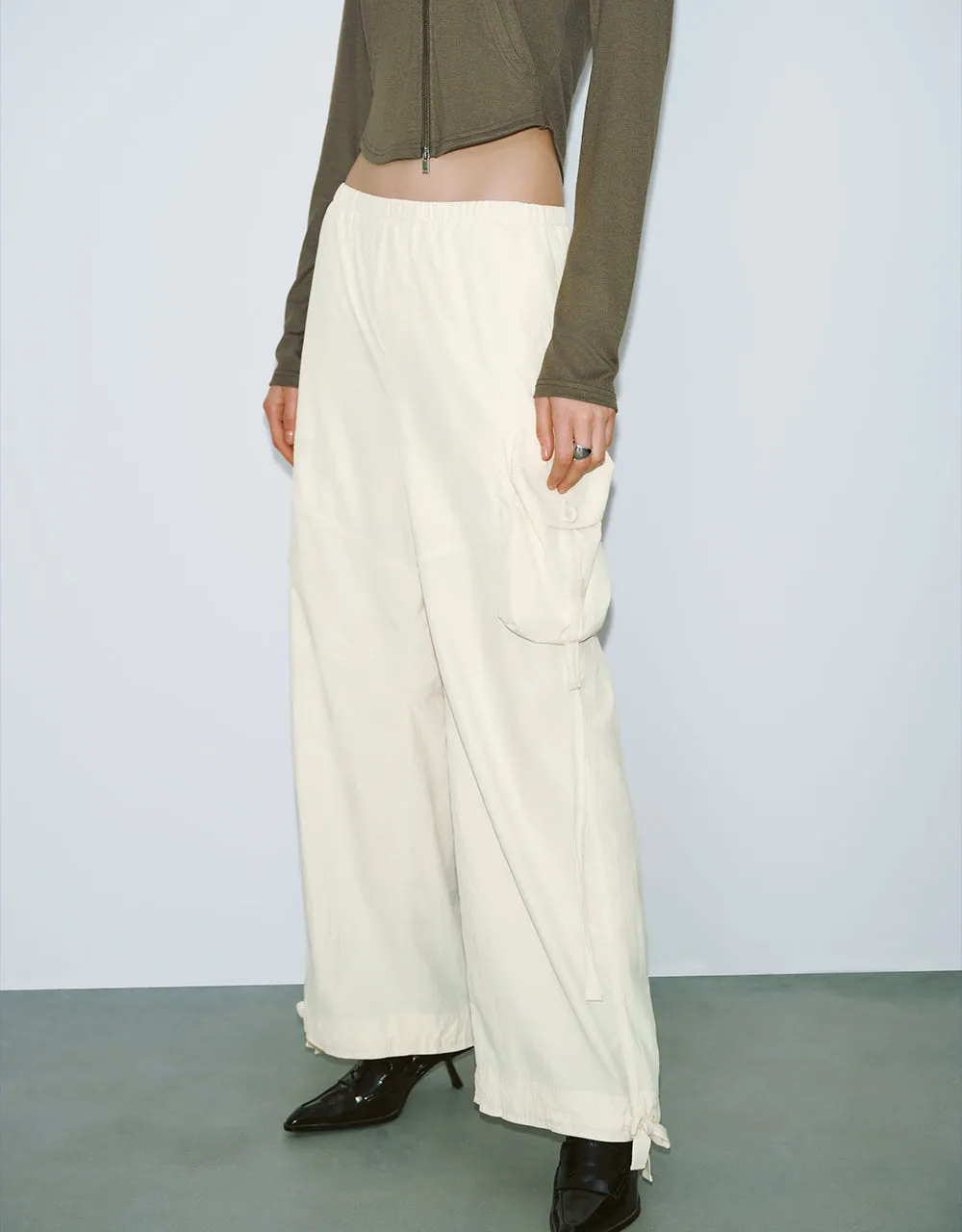 Elastic Waist Jogger Pants sold by Urban Revivo product image thumbnail 4