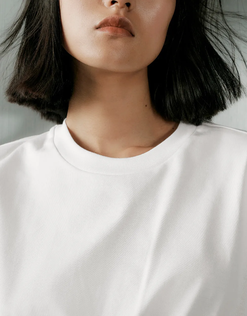 Loose Straight T-Shirt sold by Urban Revivo product image thumbnail 5