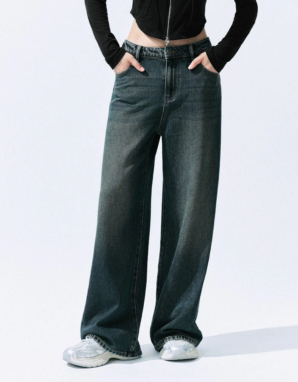 Straight Jeans sold by Urban Revivo product image thumbnail 2