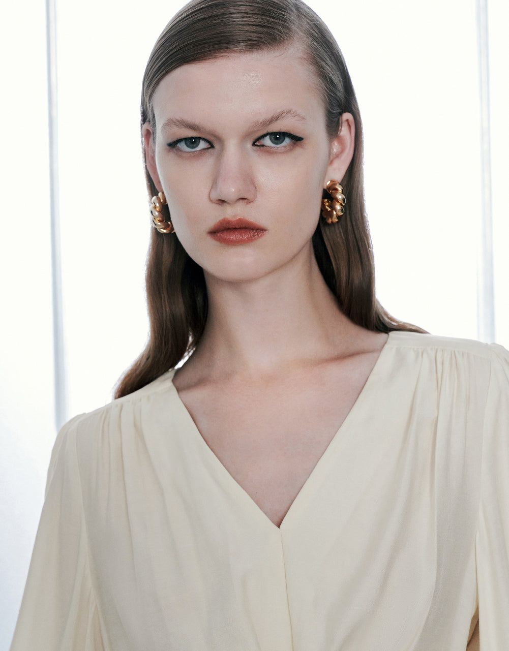 Twist Front Overhead Shirt sold by Urban Revivo product image thumbnail 5