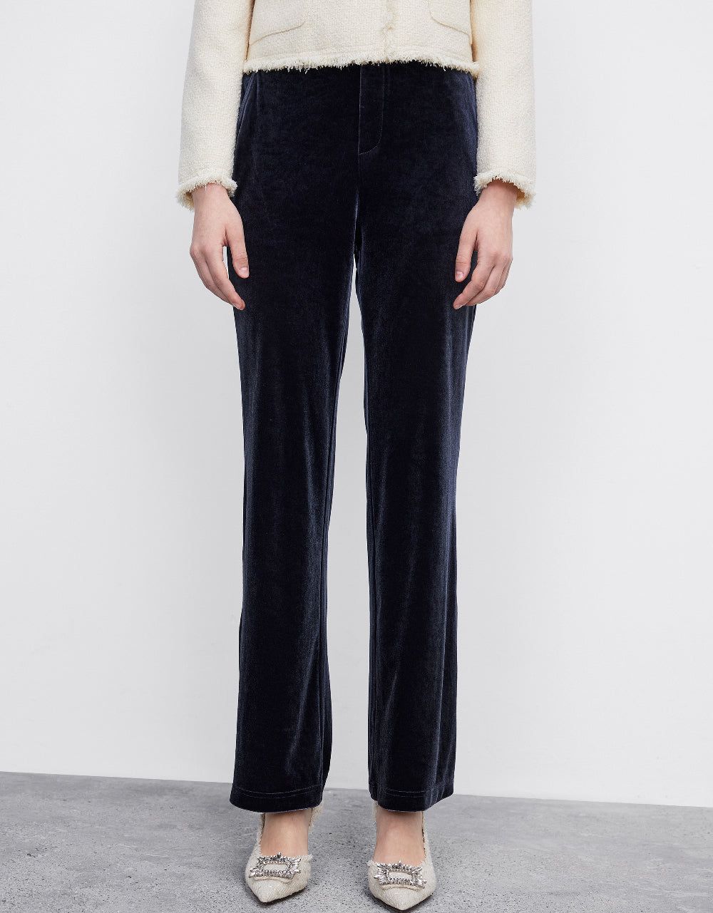 Knitted Straight Pants sold by Urban Revivo product image thumbnail 4