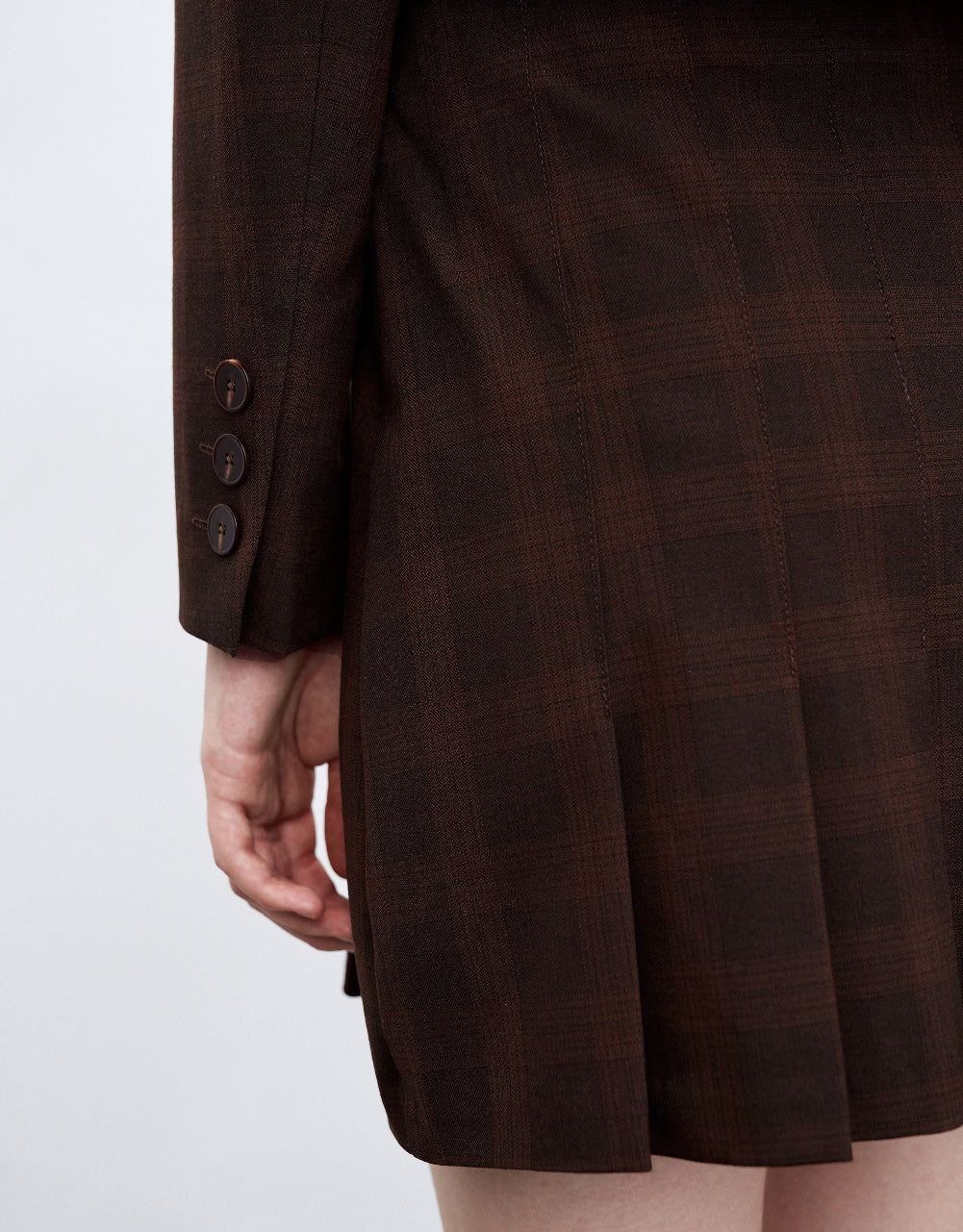 Cropped Plaid Blazer sold by Urban Revivo product image thumbnail 5