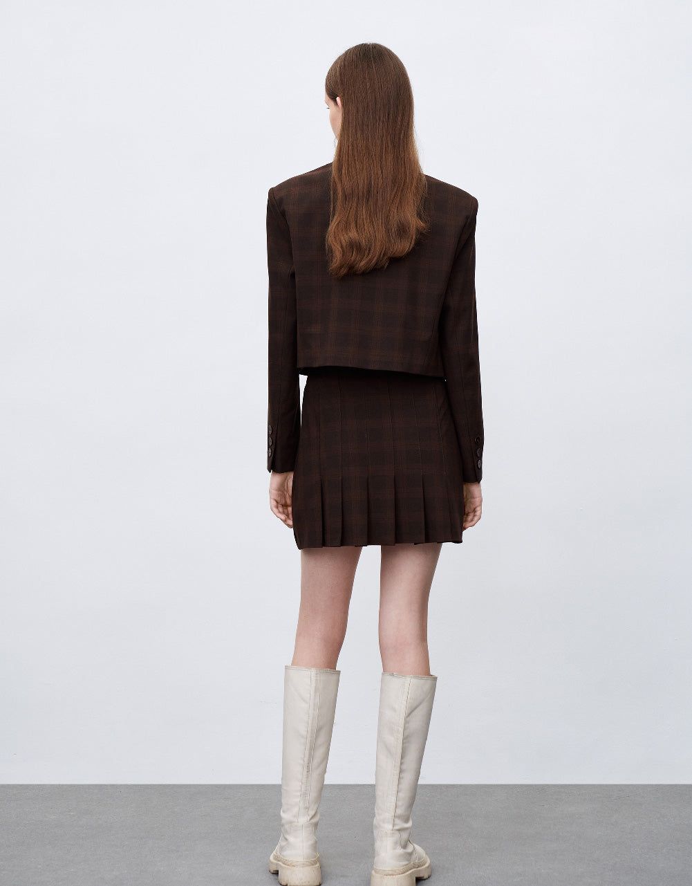 Cropped Plaid Blazer sold by Urban Revivo product image thumbnail 4