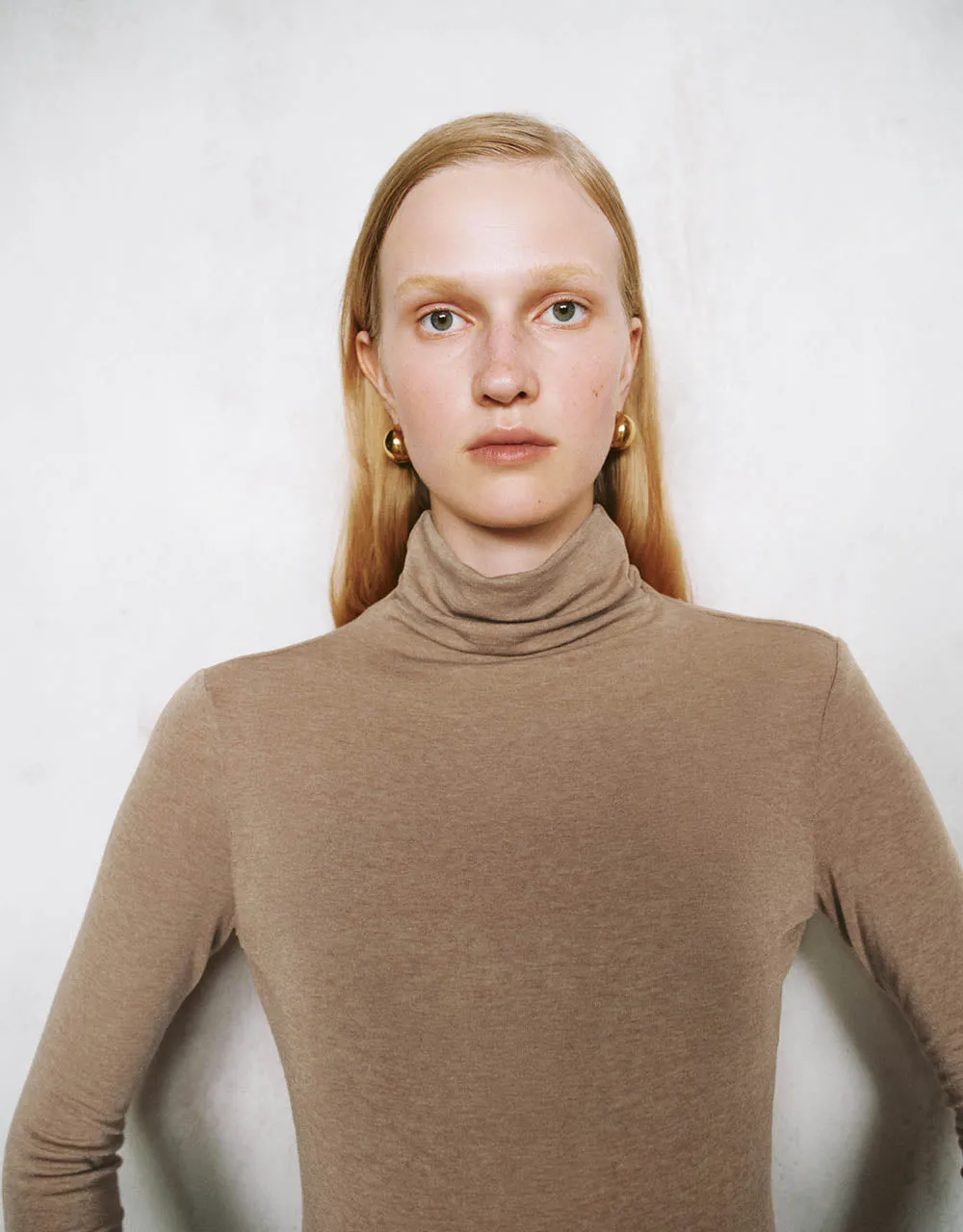 Turtle Neck Skinny T-Shirt sold by Urban Revivo product image thumbnail 5