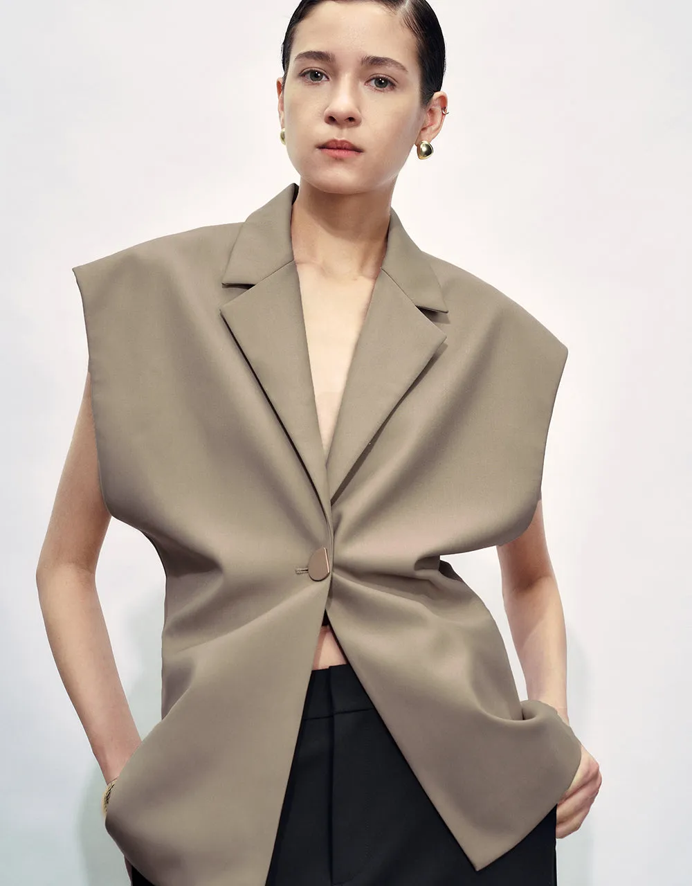 Skater Skinny Waistcoat sold by Urban Revivo product image thumbnail 3