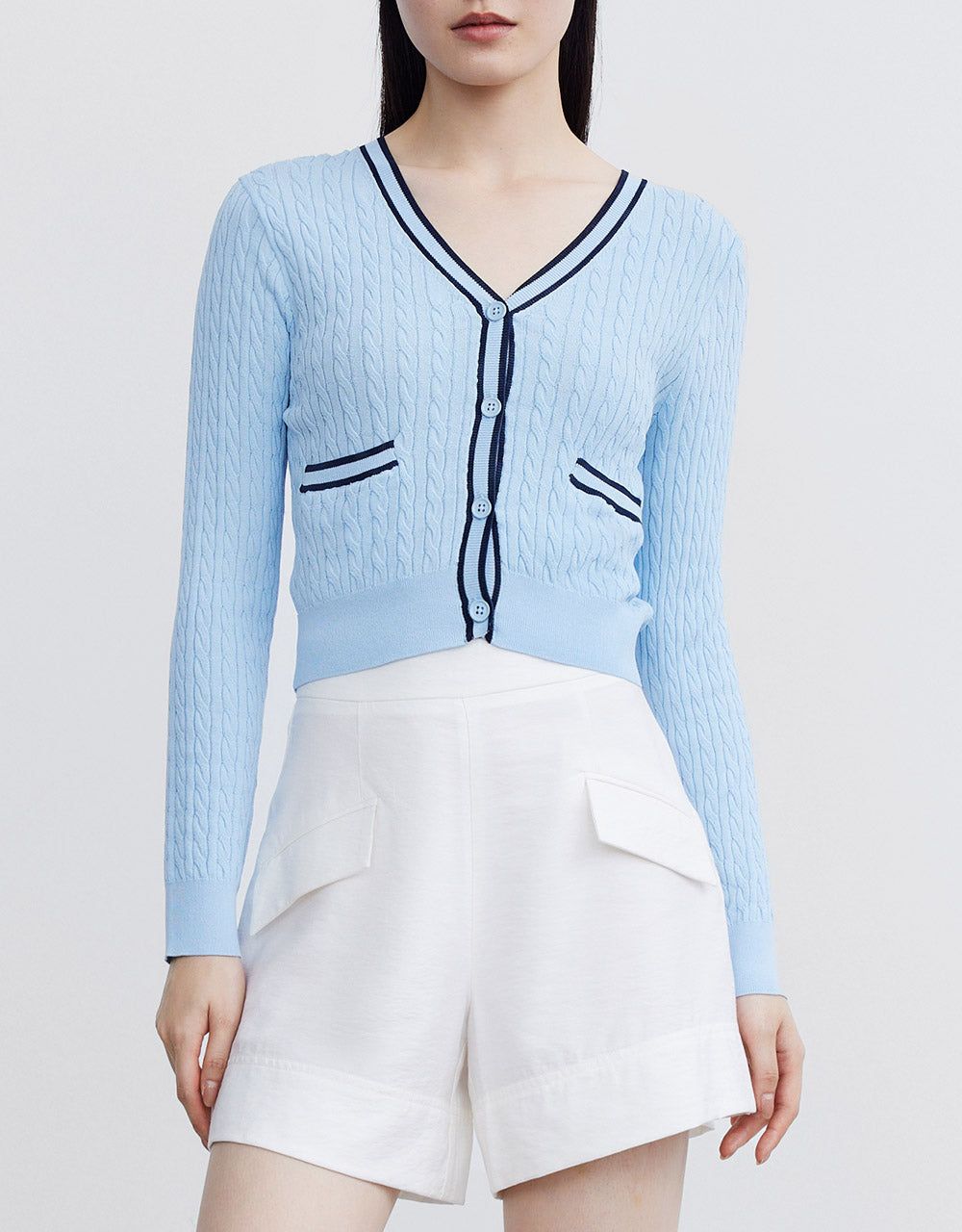 Contrast Trim Fitted Cardigan sold by Urban Revivo product image thumbnail 2