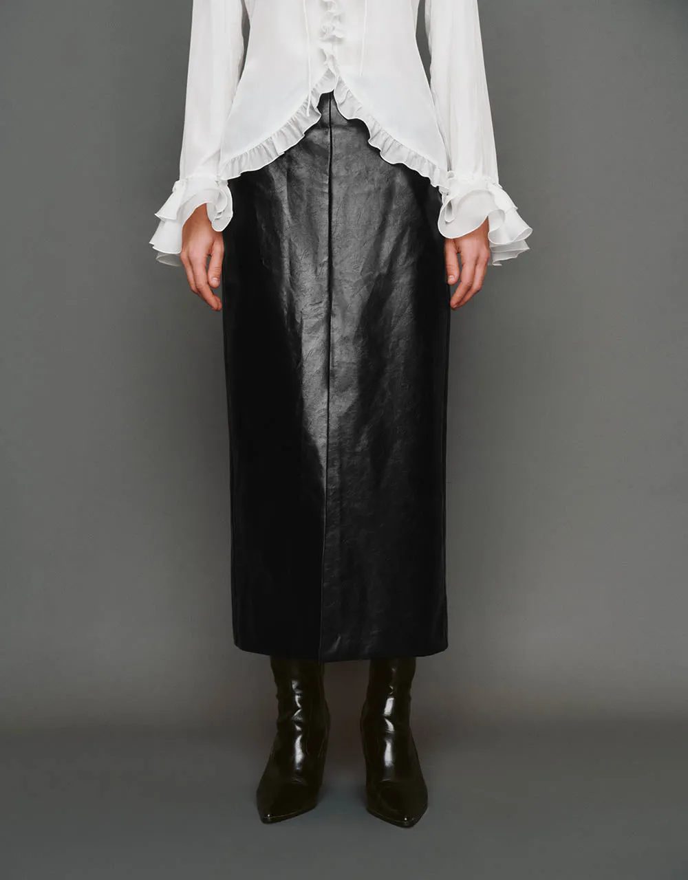 Vegan Leather Midi Straight Skirt sold by Urban Revivo product image thumbnail 2