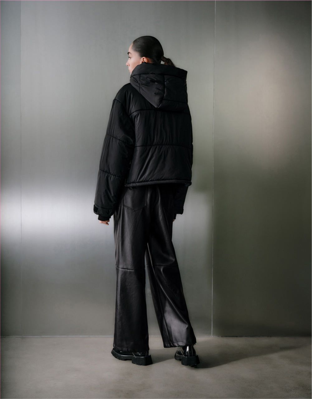 Drop Shoulder Hoodie Padded Coat sold by Urban Revivo product image thumbnail 4