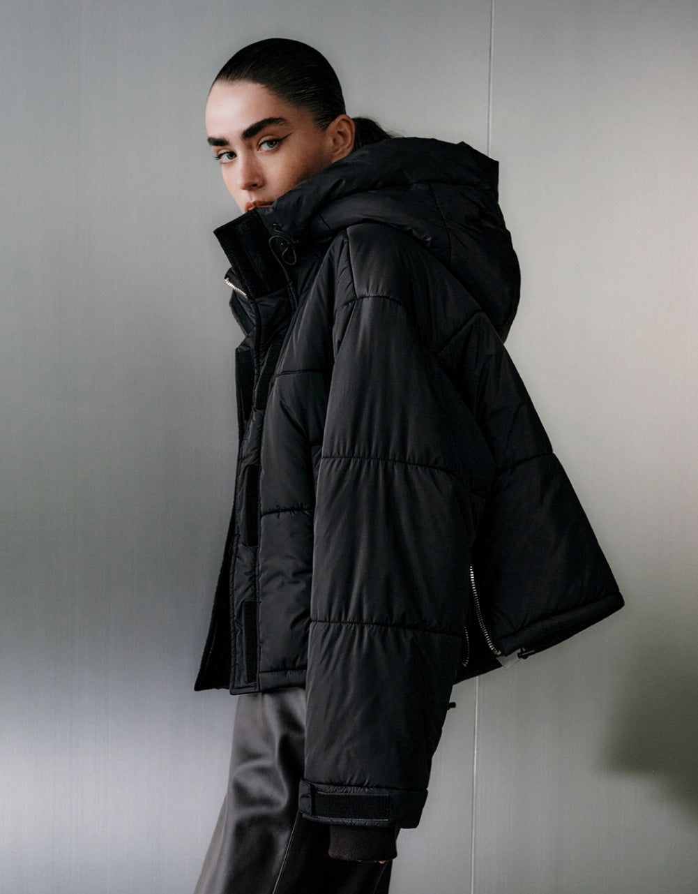Drop Shoulder Hoodie Padded Coat sold by Urban Revivo product image thumbnail 3
