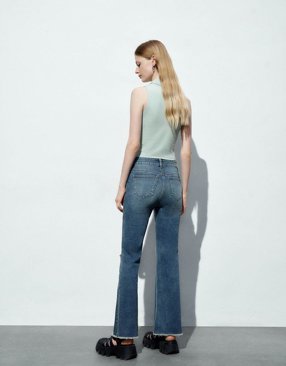 Ruched Skinny Waistcoat sold by Urban Revivo product image thumbnail 4