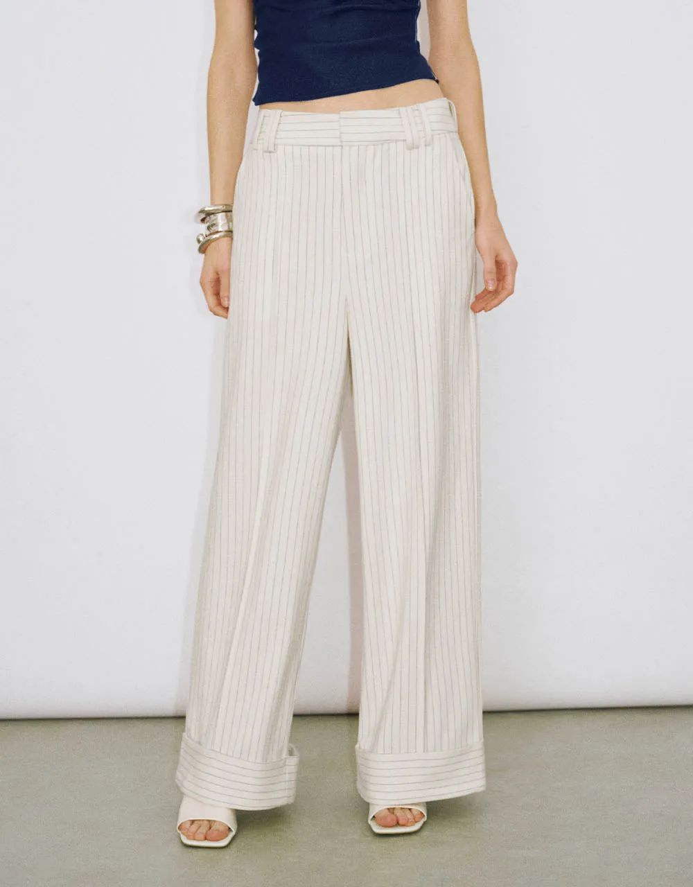 Striped Tailored Wide-Leg Pants sold by Urban Revivo product image thumbnail 2