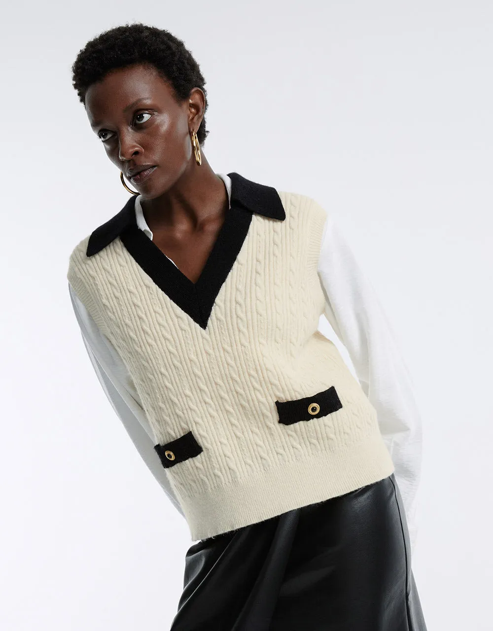 Contrast Trim Sweater Vest sold by Urban Revivo product image thumbnail 2