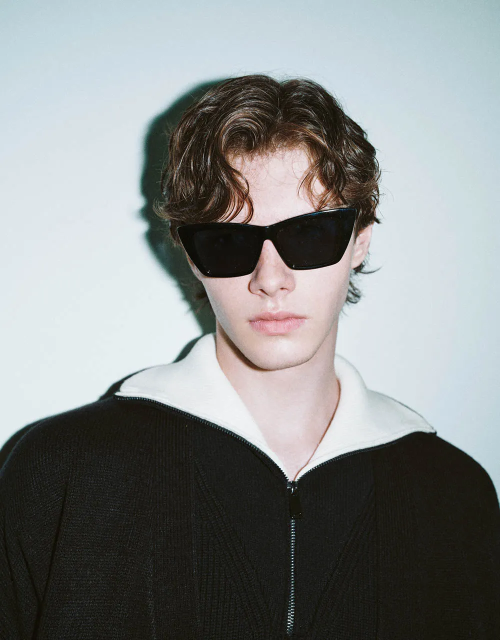 Drop Shoulder Sleeve V-Neck Knitted Cardigan sold by Urban Revivo product image thumbnail 3