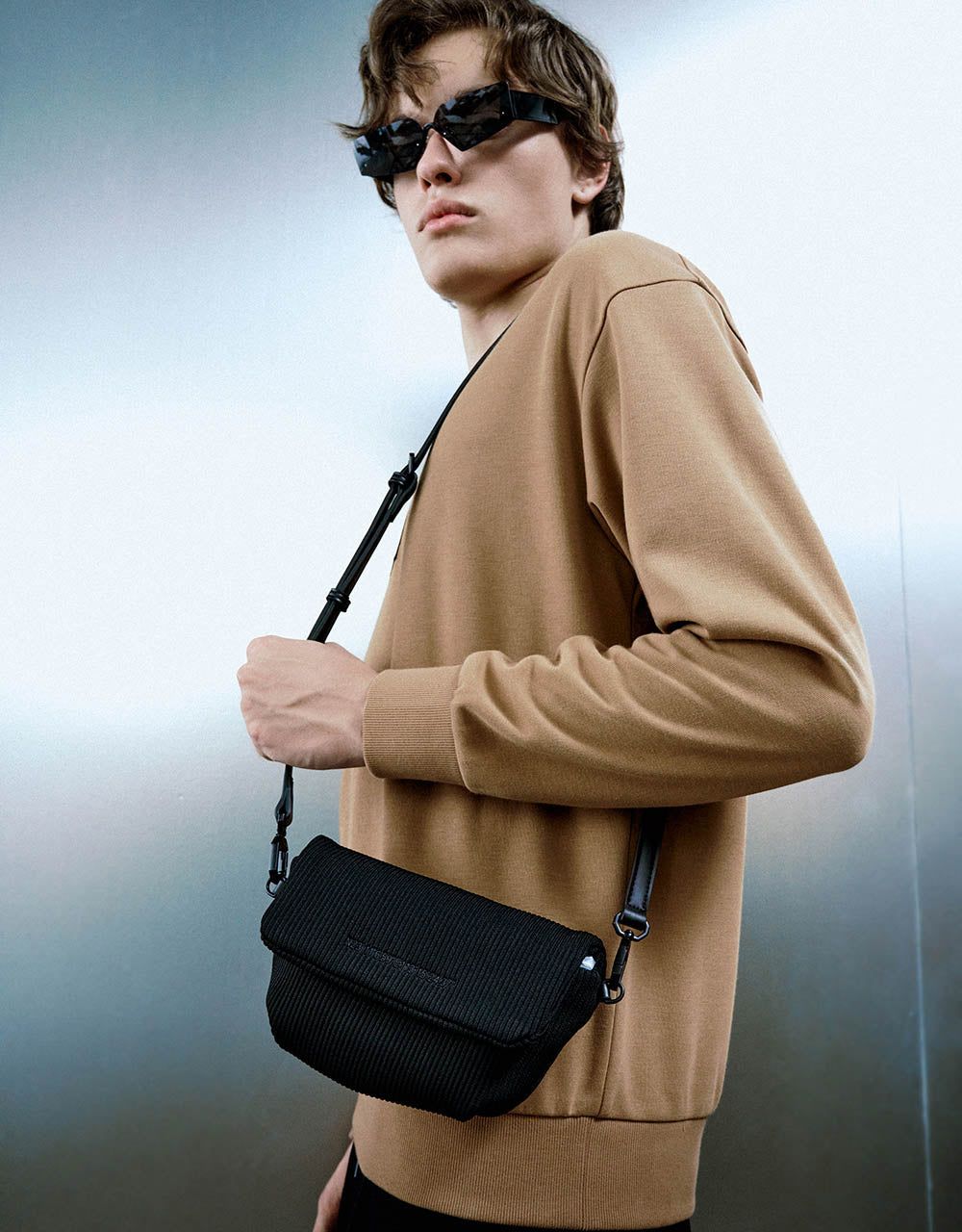 Crew Neck Straight Sweatshirt sold by Urban Revivo product image thumbnail 3