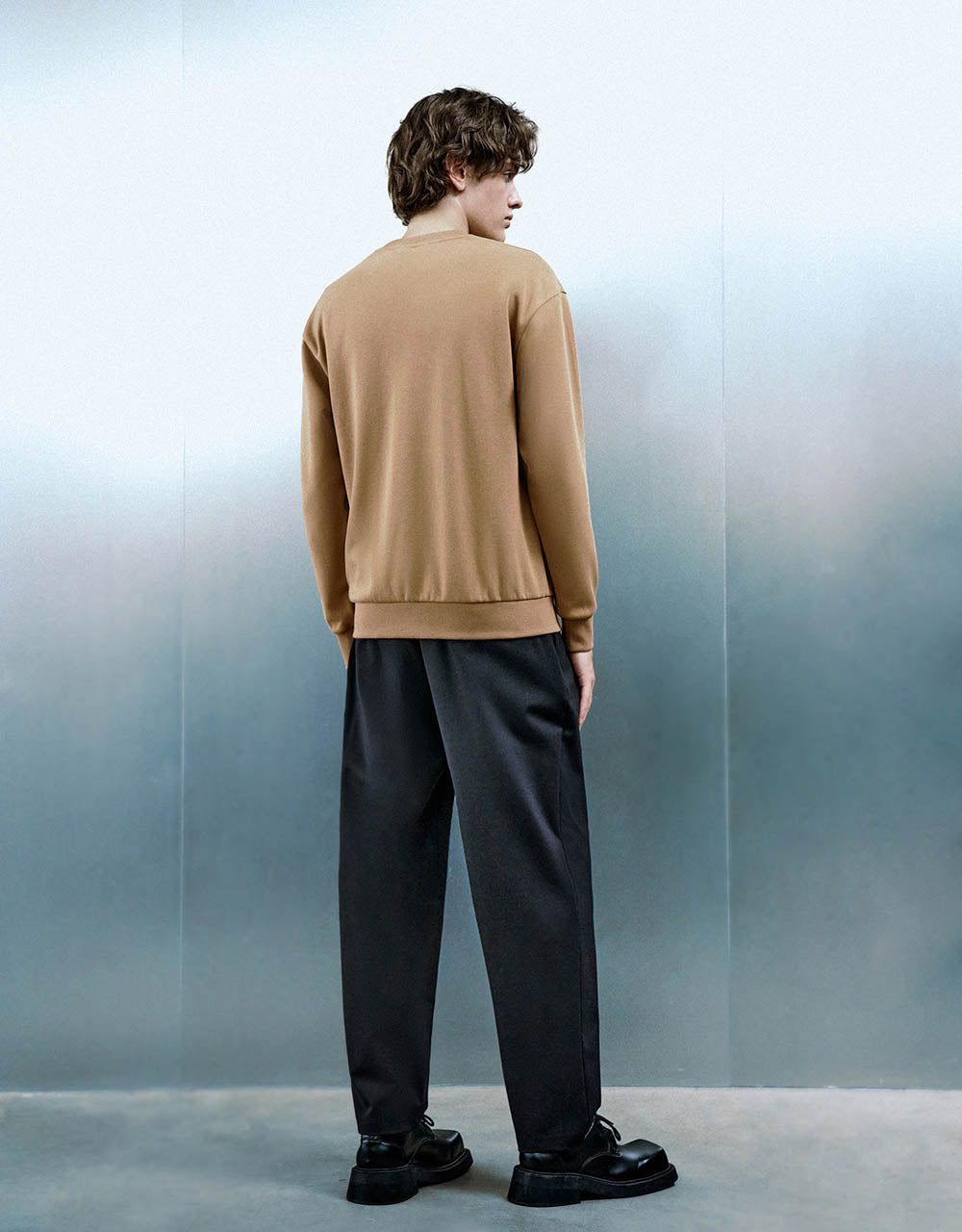 Crew Neck Straight Sweatshirt sold by Urban Revivo product image thumbnail 4