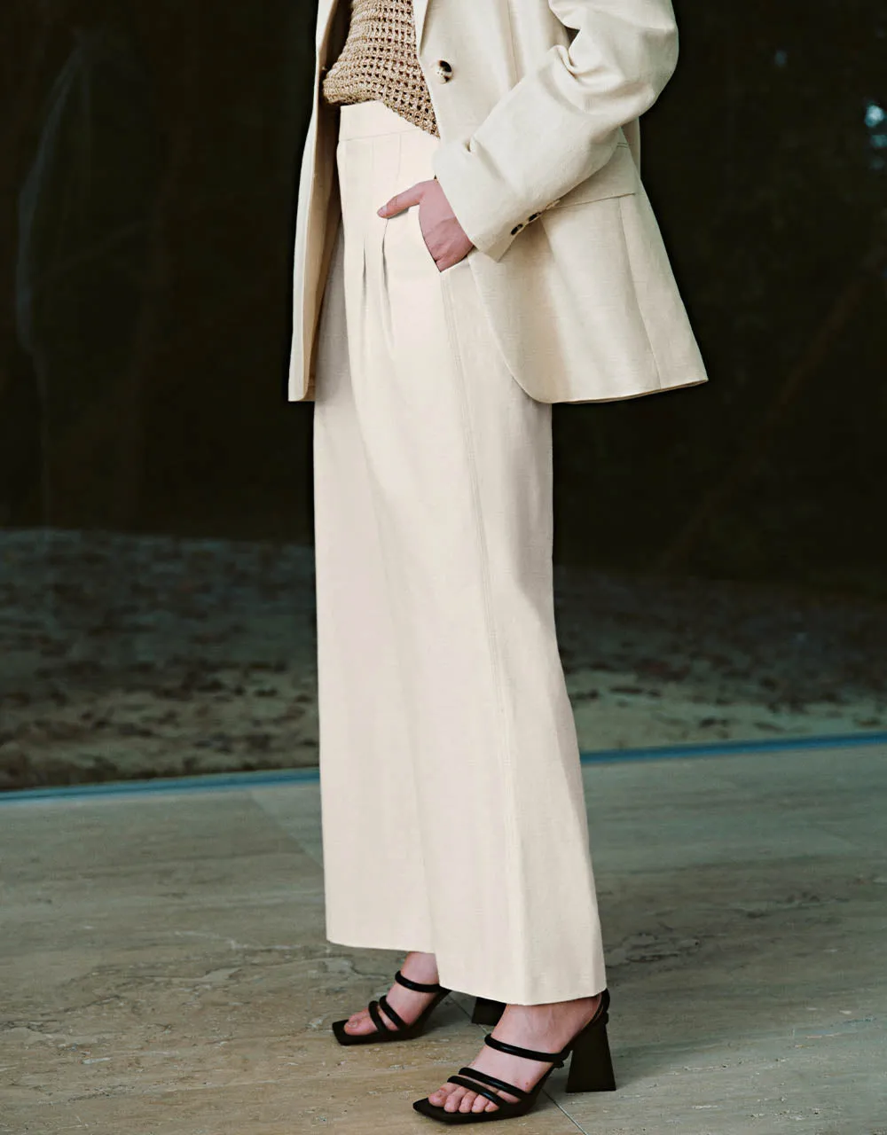 Wide-Leg Loose Pants sold by Urban Revivo product image thumbnail 4