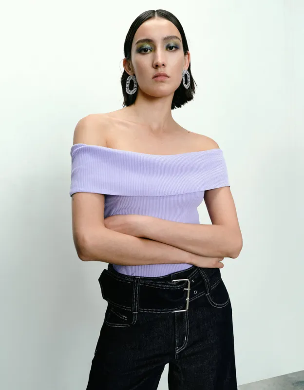 Sleeveless Off-Shoulder Knitted T-Shirt sold by Urban Revivo
