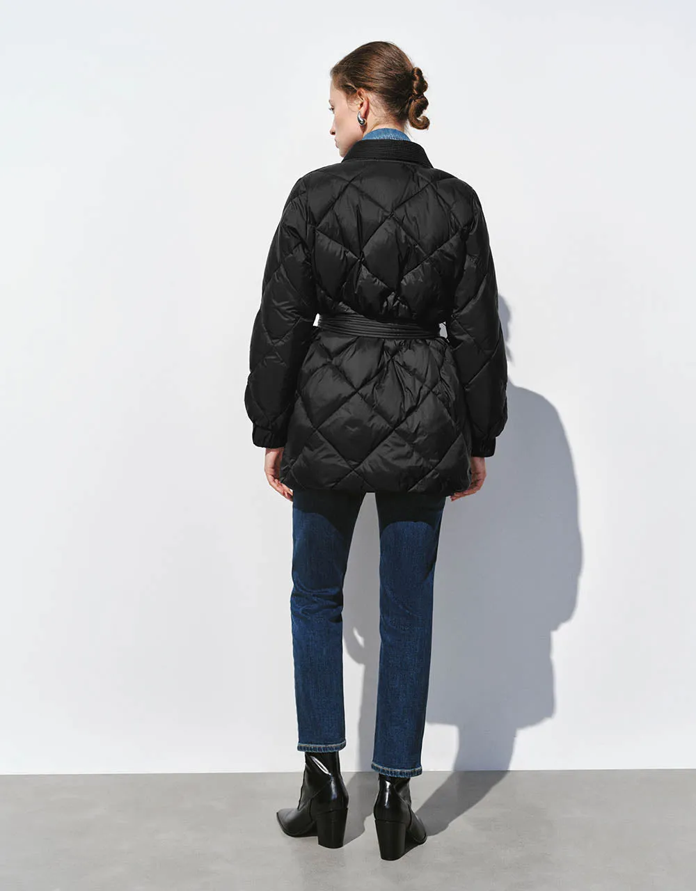 Embossed V-Neck Down Jacket With Belt sold by Urban Revivo product image thumbnail 3