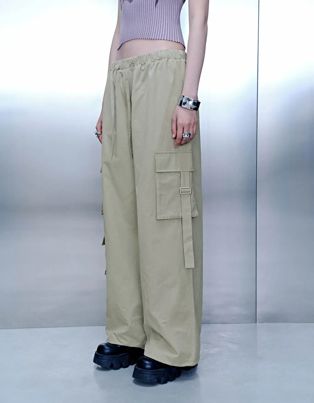 Elastic Waist Wide-Leg Pants sold by Urban Revivo product image thumbnail 4