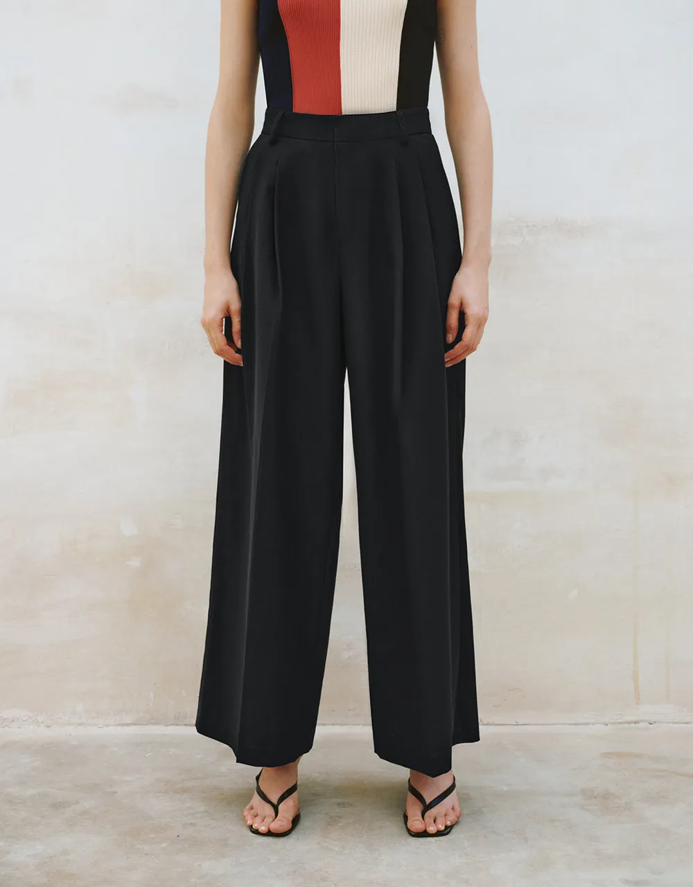 Tailored Wide-Leg Pants sold by Urban Revivo product image thumbnail 2