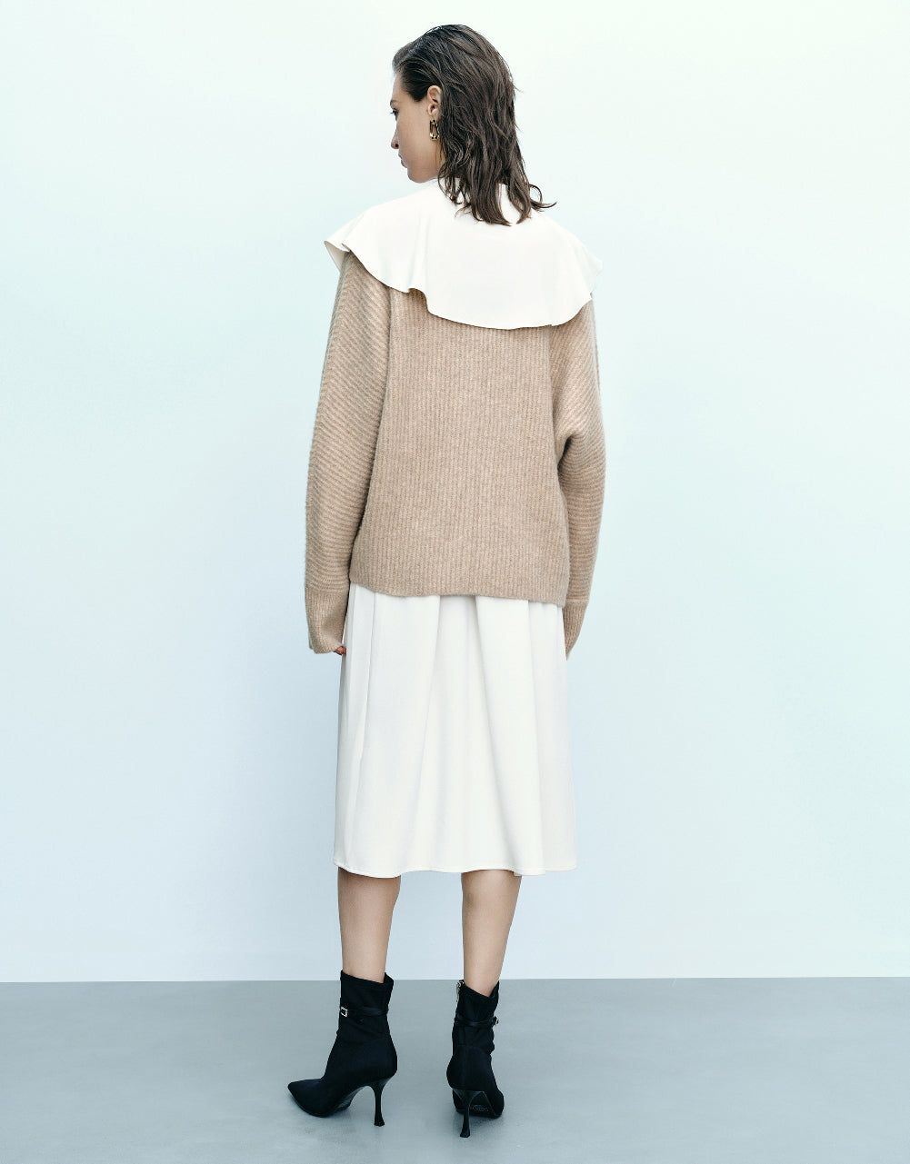 V-Neck Knitted Cardigan sold by Urban Revivo product image thumbnail 3