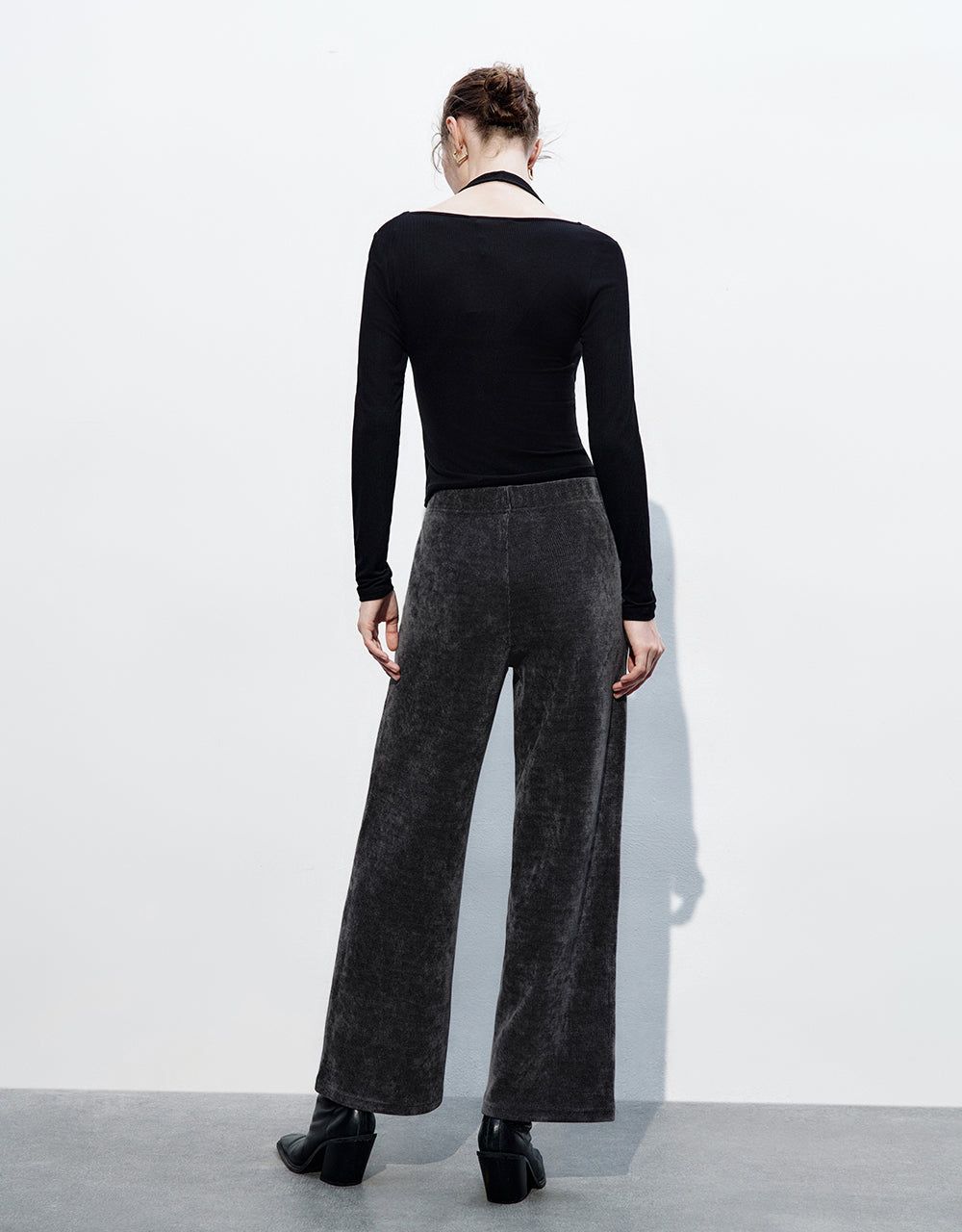 Elastic Waist Straight Pants sold by Urban Revivo product image thumbnail 5