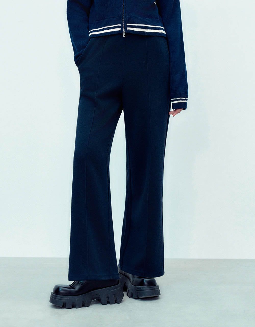 Drawstring Waist Knitted Wide-Leg Pants sold by Urban Revivo product image thumbnail 2