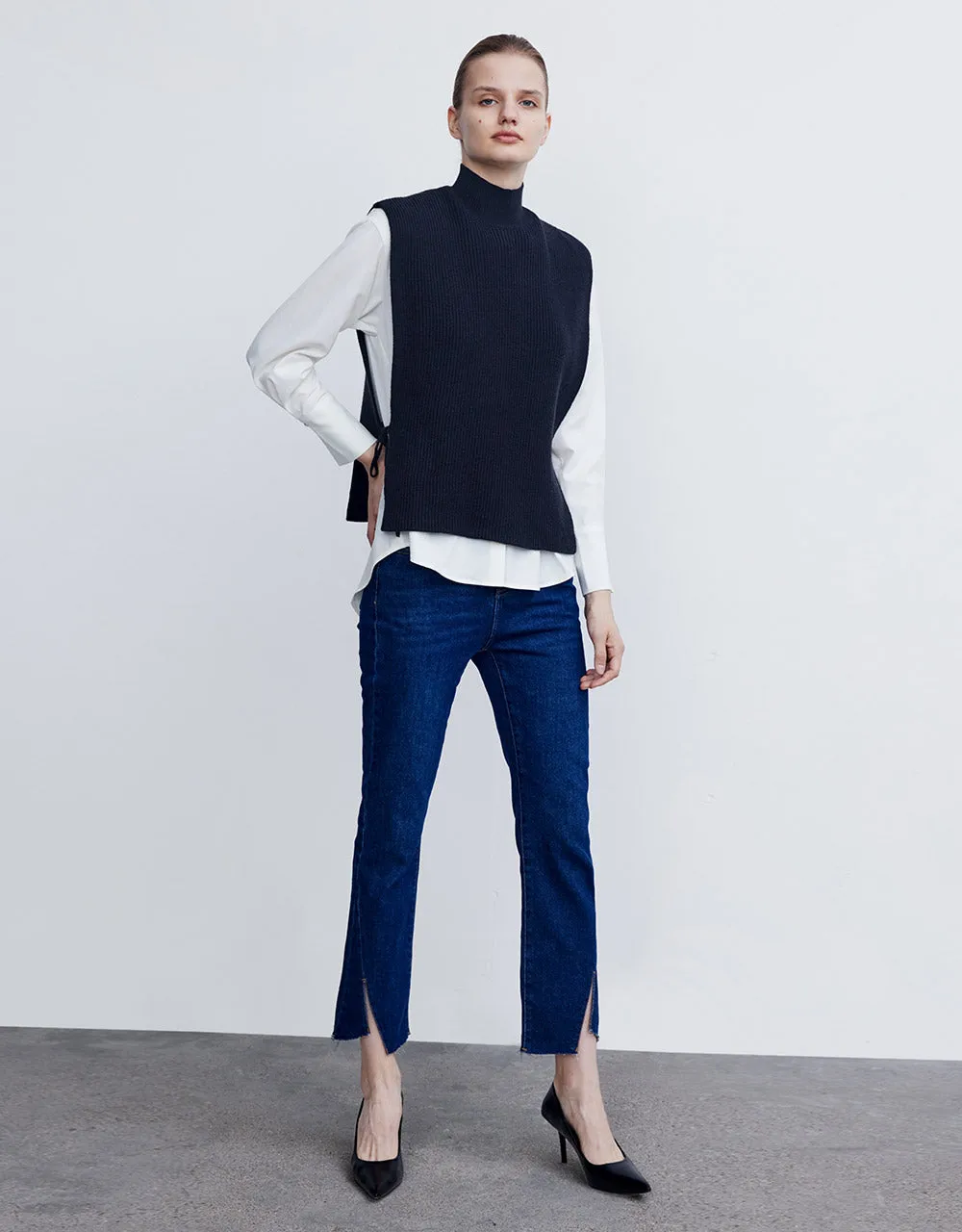 Tie Side Sweater Vest sold by Urban Revivo product image thumbnail 5