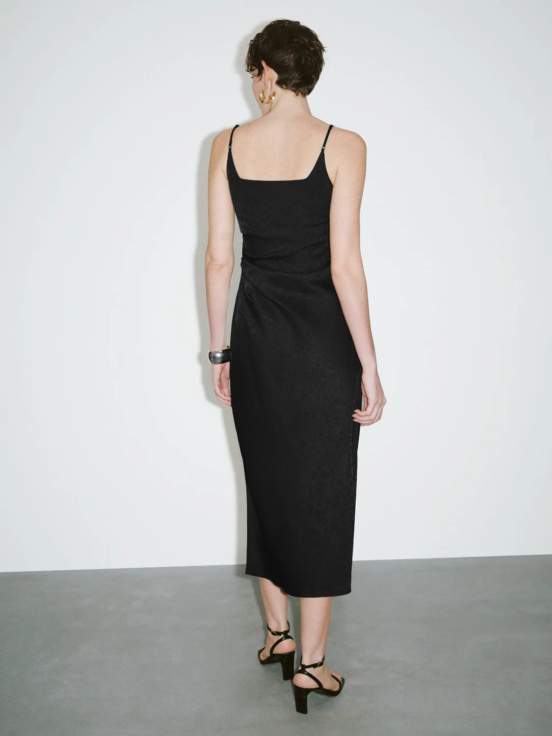 Square-cut Collar Straight Cami Dress sold by Urban Revivo product image thumbnail 4