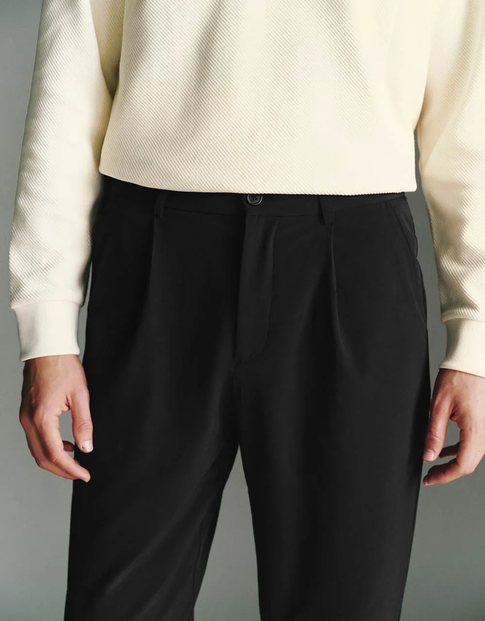 Tailored Carrot Fit Pants sold by Urban Revivo product image thumbnail 5