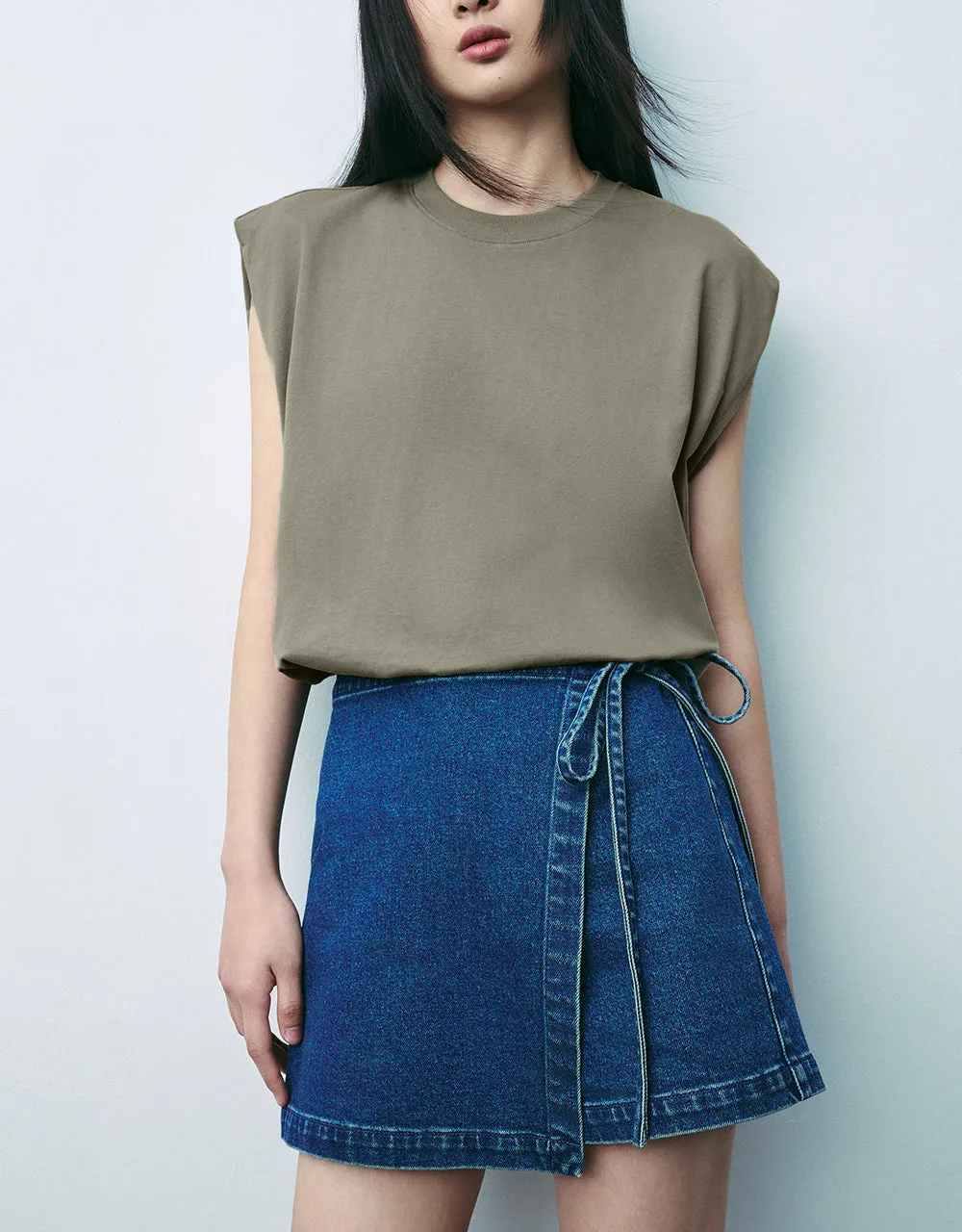 Crew Neck Knitted Tank Top sold by Urban Revivo product image thumbnail 2